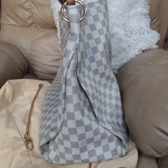 💯% Authentic XXL Louis Vuitton Artsy GM Azur - Picture 7 of 15